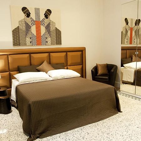 Bed and Breakfast Palazzo 900 Бриндизи Номер фото